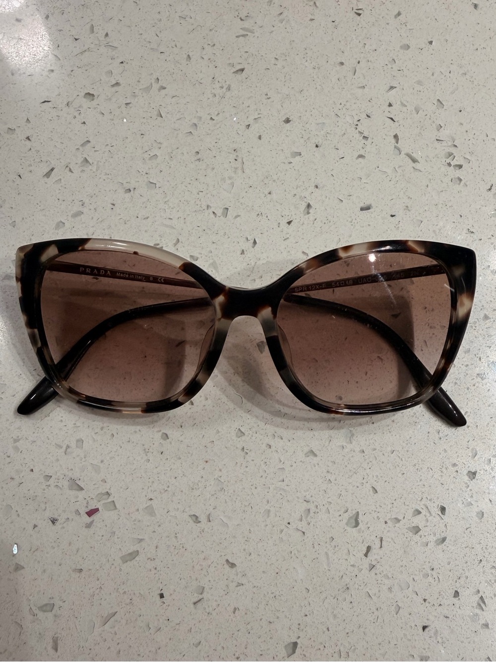 🤎🕶️ PRADA Tortoiseshell Sunglasses 🕶️🤎